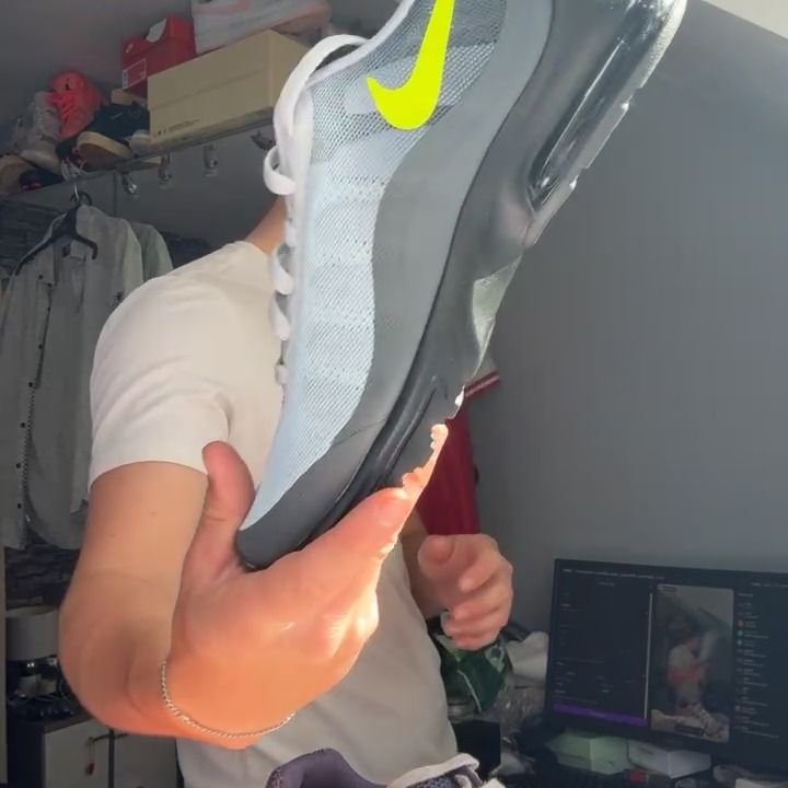 Nike nike air size 7.5 brand new product image