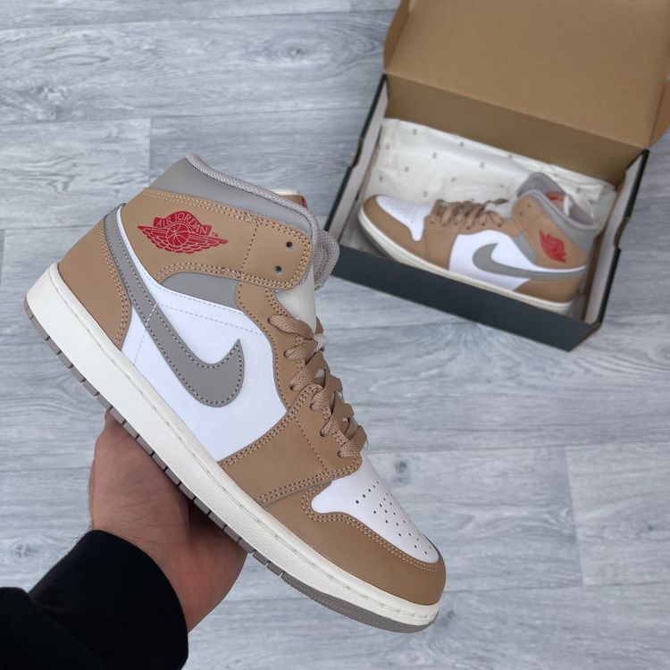 Nike Air Jordan 1 Mid Sneakers Trianers - Hemp/Fired Red/White