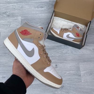 Nike Air Jordan 1 Mid Sneakers Trianers - Hemp/Fired Red/White
