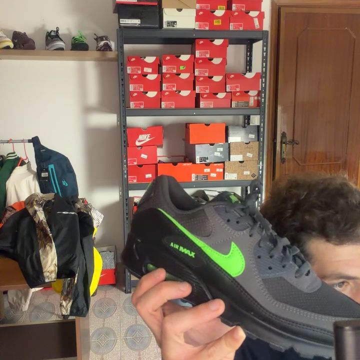 Nike Nike Air Max 90 Laser Green 42.5 product image