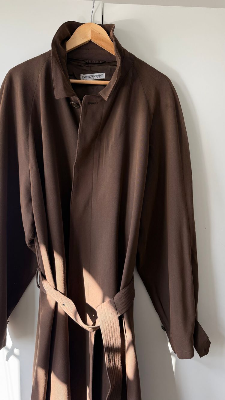 Emporio Armani 1990s Belted Chocolate Brown Draped Long Coat - Size L imagen 17