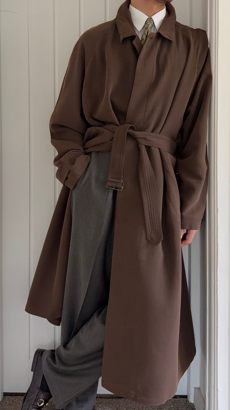 Emporio Armani 1990s Belted Chocolate Brown Draped Long Coat - Size L imagen 2