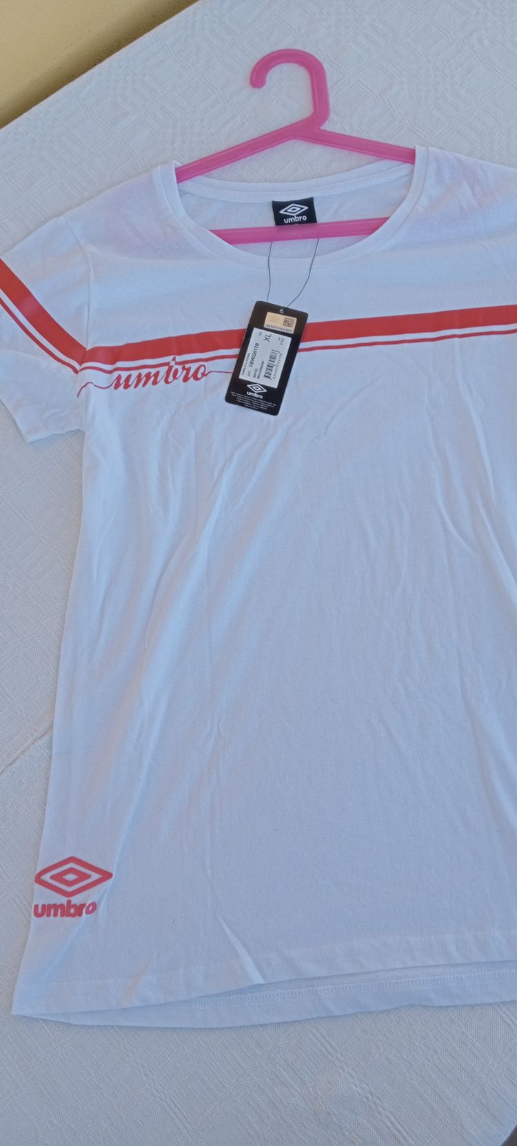 Umbro Umbro white T-shirt with red stripes product image
