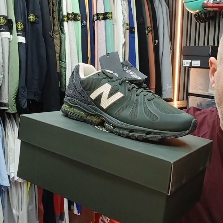 Stone Island New Balance collab Size 9.5 image 1