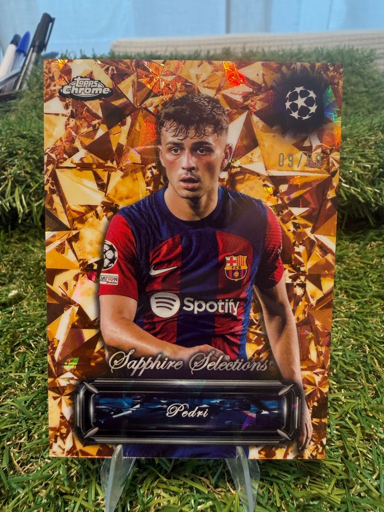 Topps Topps Chrome Sapphire Selections Pedri Football Card product image