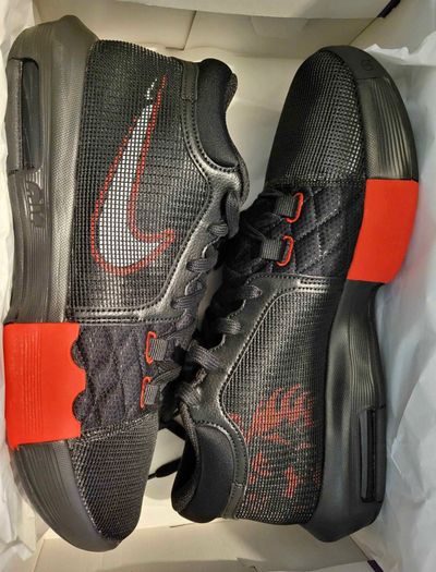 Nike Lebron Witness Viii Basketball Shoes