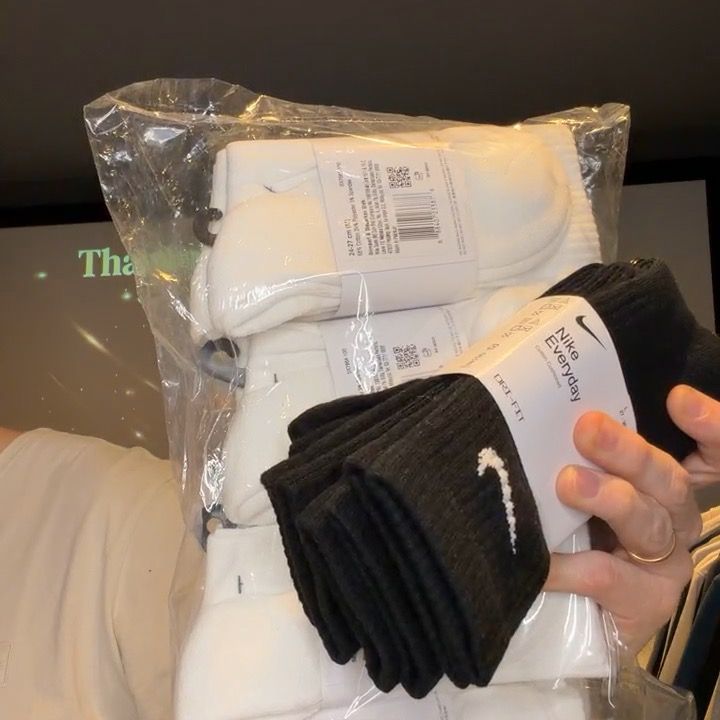 Nike 4 * 3 packs of Nike crew black socks and. 1 pack of white  product image