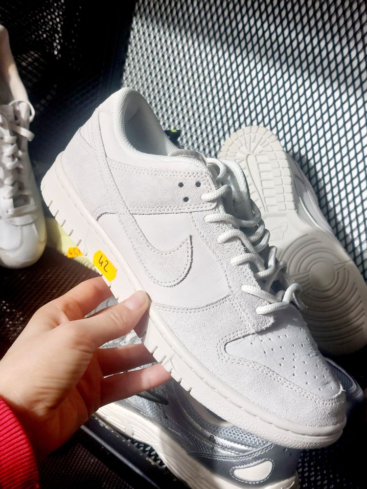 Nike White Sneakers product image