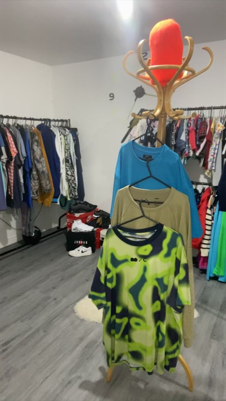 River Island 3 PCS BUNDLE 2XL NIKE N RIVER ISLAND PRELOVED  product image