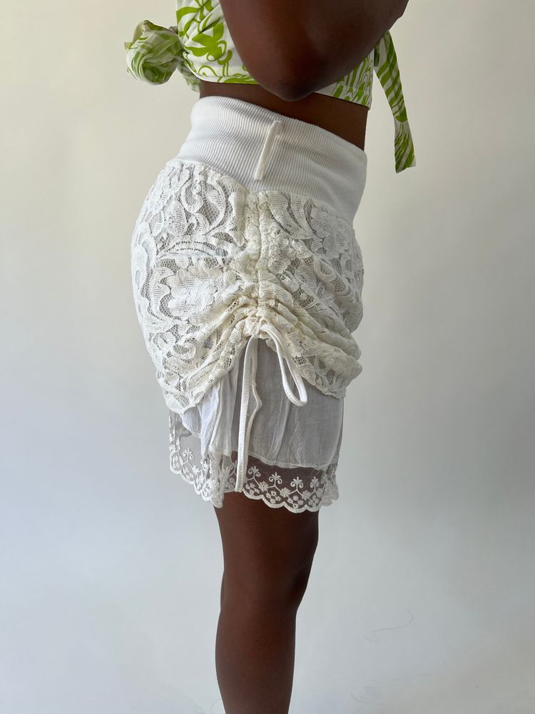aquamarine drop | small white ruched lace mini skirt 2