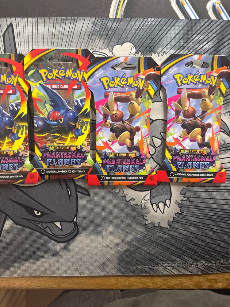 Phantasmal Flames sleeved Booster Pack