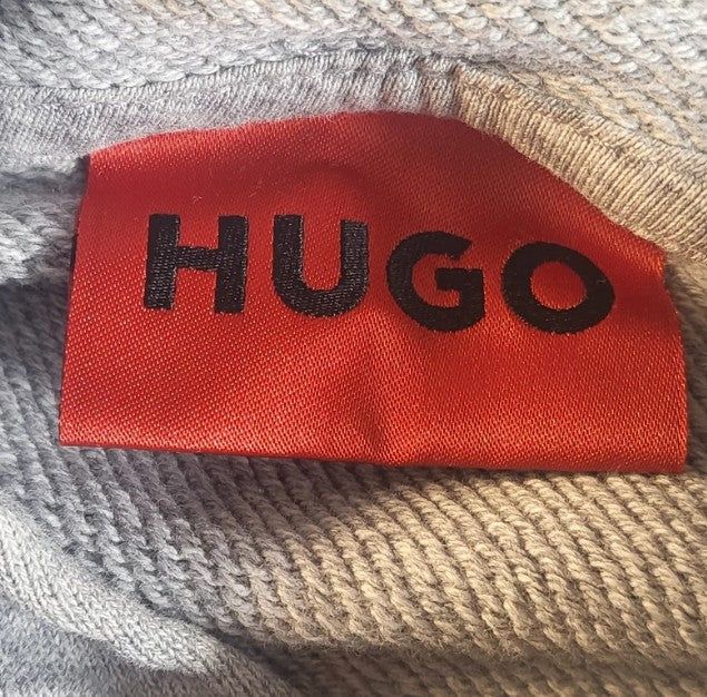 HUGO Grey Hoodie (Pre‑Loved, Size M) imagen 7