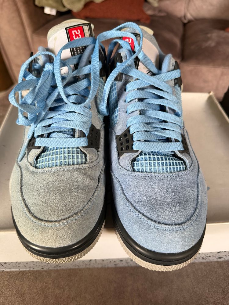 Air Jordan 4 Retro Sneakers image 1
