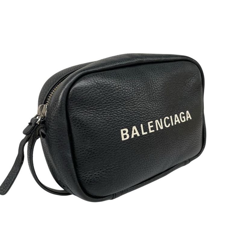 Pre-Loved Balenciaga Leather Everyday Camera Small Shoulder Bag imagen 5