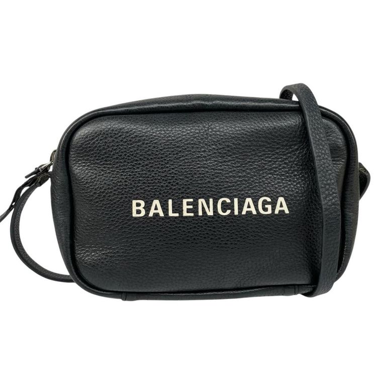 Pre-Loved Balenciaga Leather Everyday Camera Small Shoulder Bag obraz 1