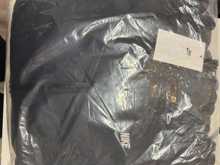 Nike Black Zip-Up Hoodie - Large  image 5