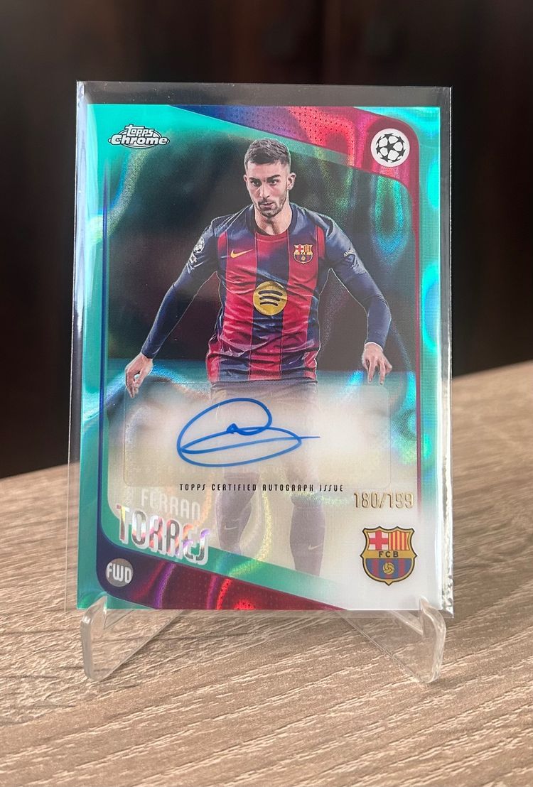 Topps Chrome Autograph Card