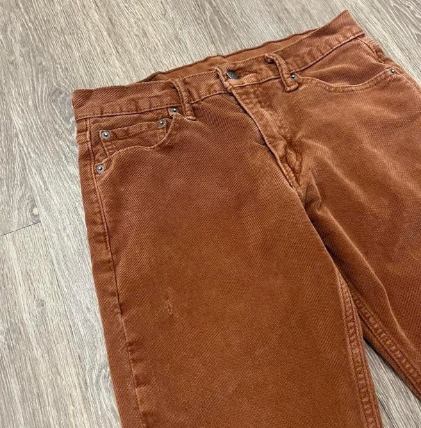 Brown Jeans 3