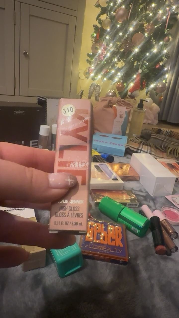 Other kylie lip gloss product image