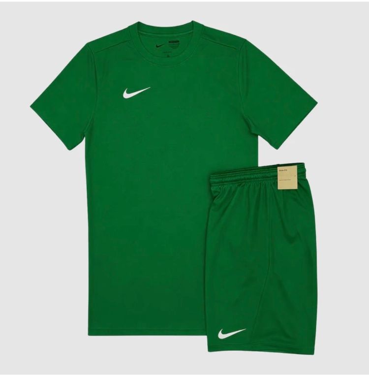 NIKE DRI-FIT TSHIRT / SHORTS SET - PINE GREEN