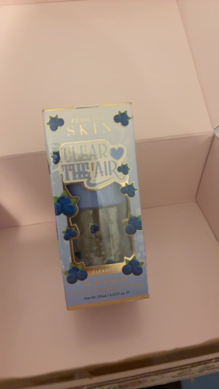 P.Louise P.Louise Clear the Air Cleanser product image