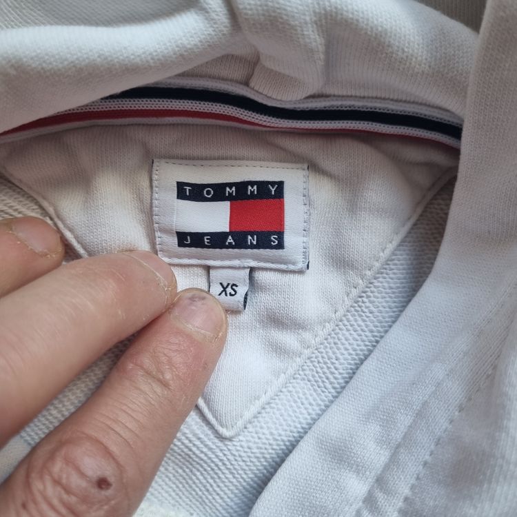 Tommy Jeans White Hoodie With Graphic And Text image 5