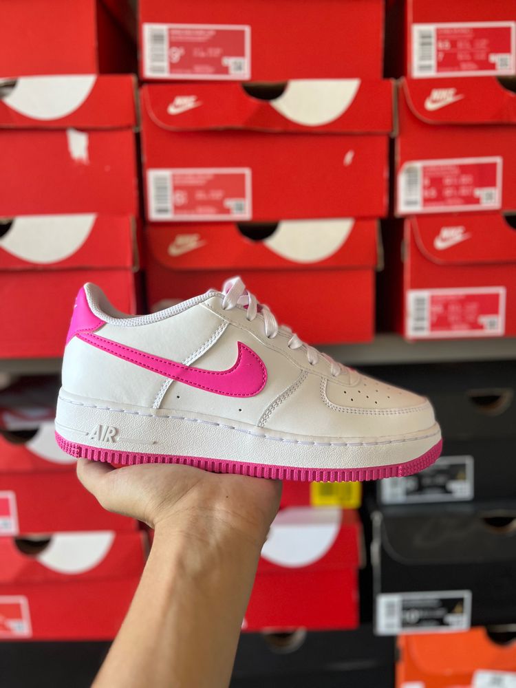 Nike Air Force 1 Low 