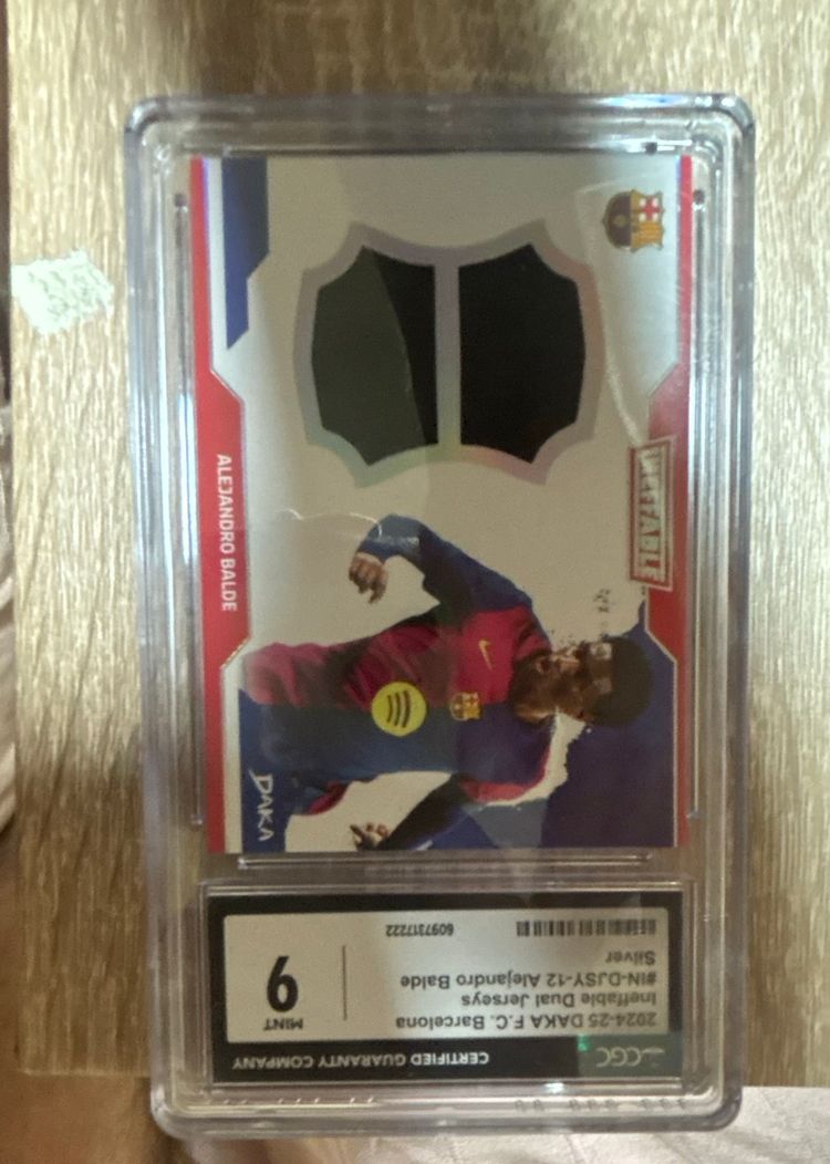 Alejandro Balde doble parche /35