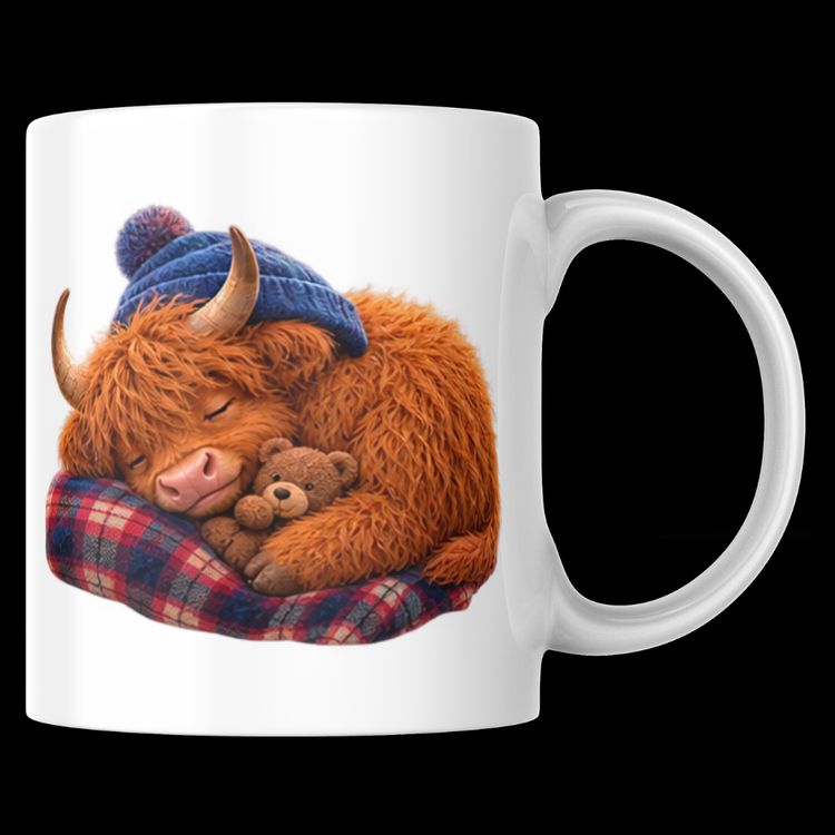 Cozy Sleeping Highland Cow Ceramic Coffee Mug – Cute Bedtime Farm Animal with Teddy Bear & Blue Beanie Tea Cup Gift (M1230)