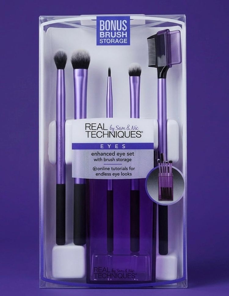Real Techniques Real Techniques Eyes Enhanced Eye Set With Brush Storage product image