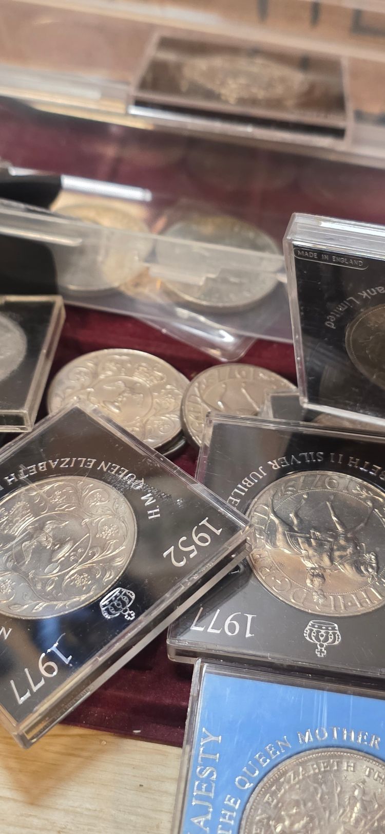 £2.50 Each x3 £5. Commemorative Coins Collection imagen 2