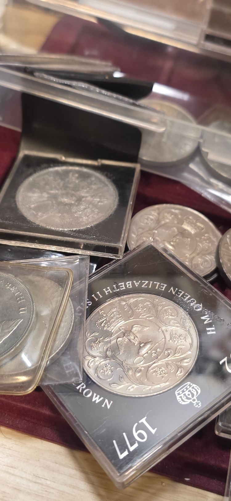 £2.50 Each x3 £5. Commemorative Coins Collection imagen 3