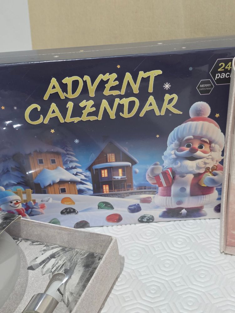 Christmas  Crystal Gemstone Advent calendar   image 1