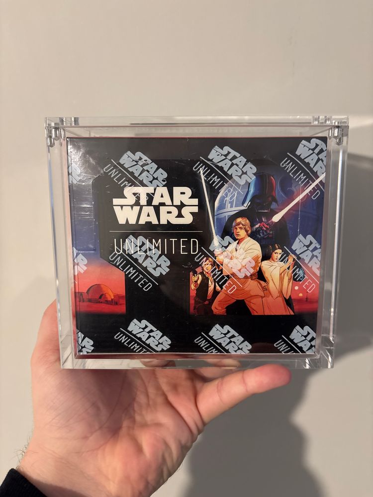 Star Wars Spark of Rebellion Booster Box in Acrylic Case 