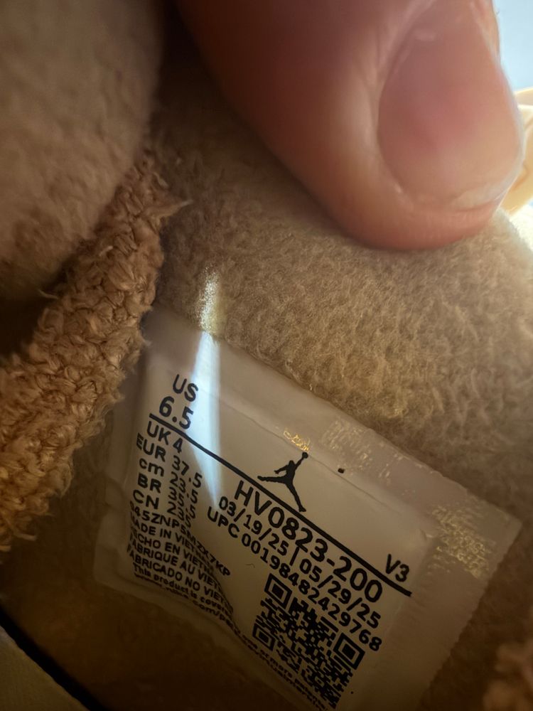 Jordan 4 Retro Cozy Girl UK 4 image 5