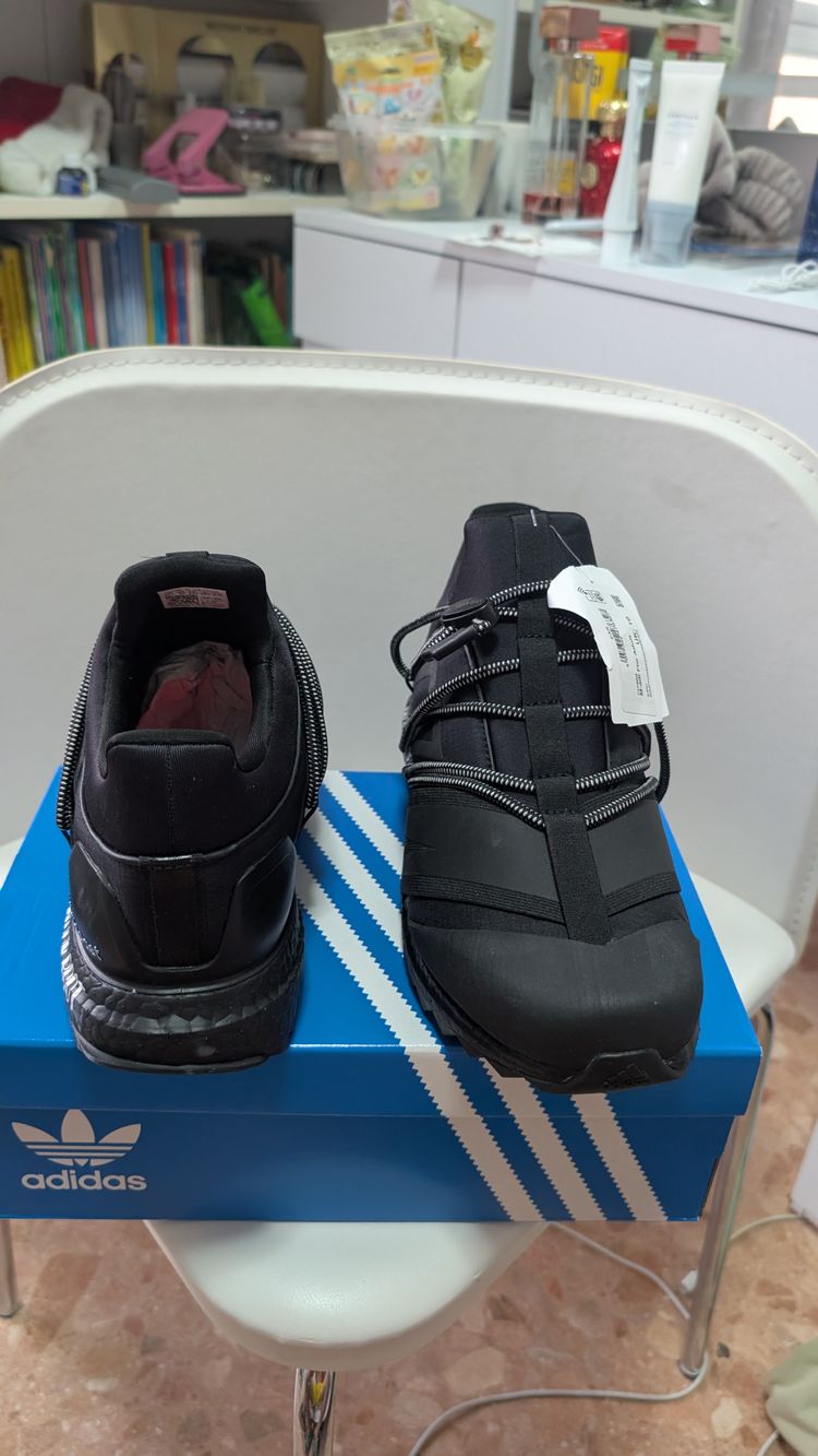Adidas Black Ultra Boost Moonboot Talla 44 2/3  imagen 3