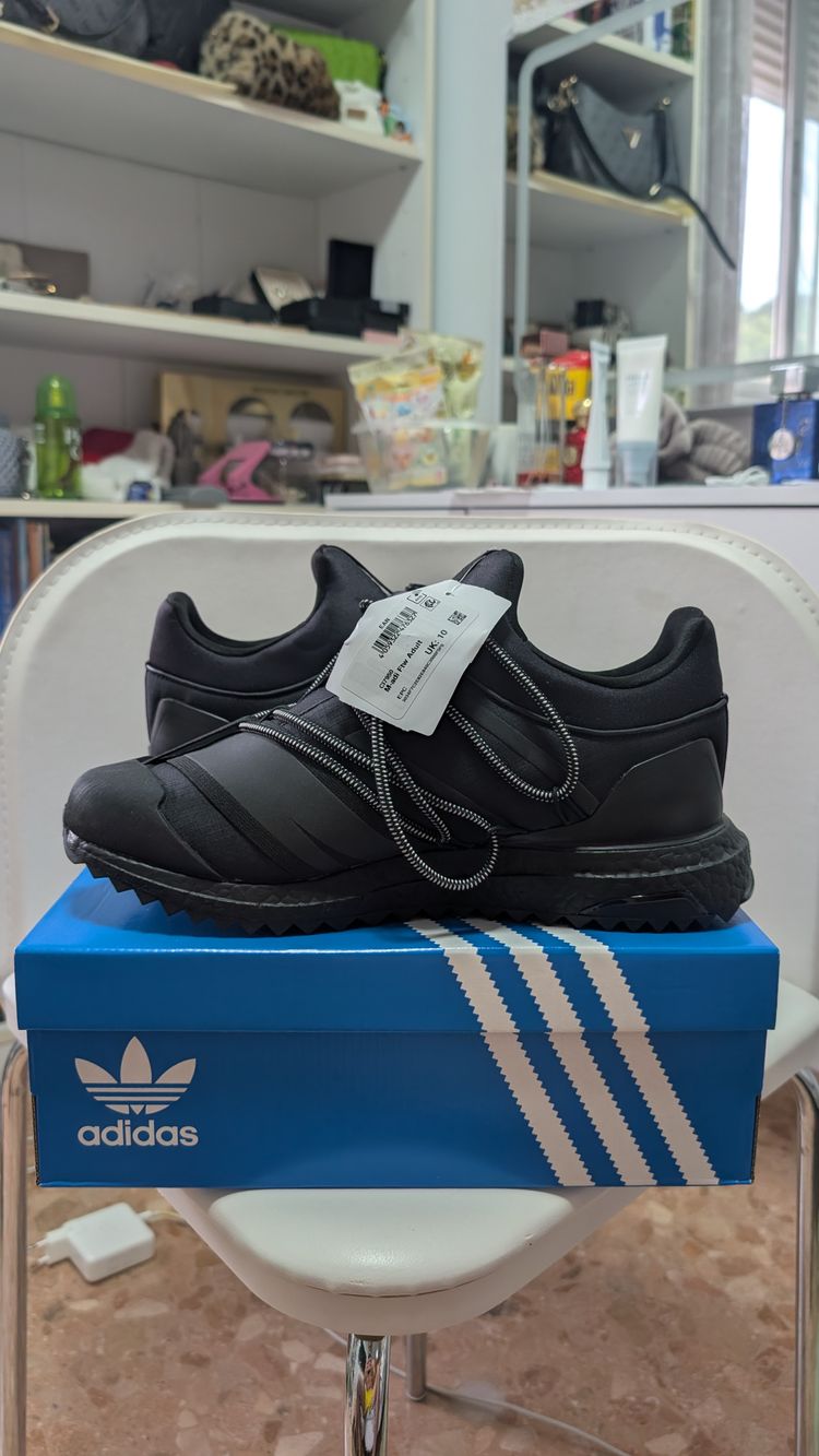 Adidas Black Ultra Boost Moonboot Talla 44 2/3  imagen 2