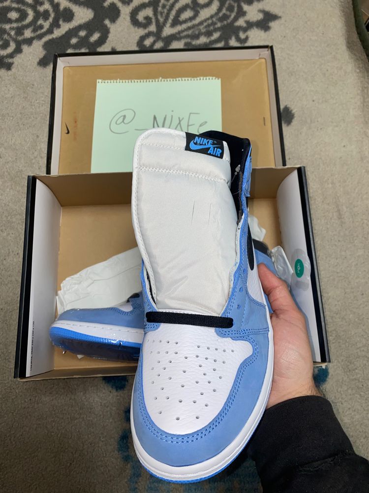 Immagine di Jordan 1 university blue  2
