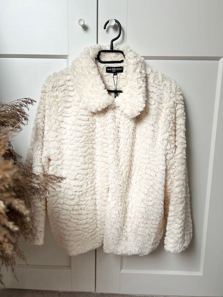 Other Jesienne zimowe futerko 38 M kremowe ciepłe | Marc Angelo cream textured jacket product image