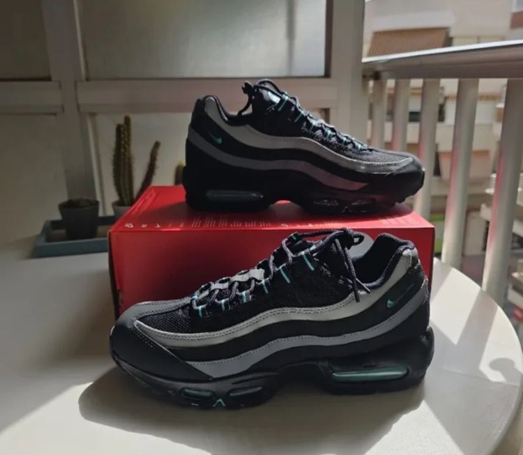 Nike Air Max 95 Sneakers image 1