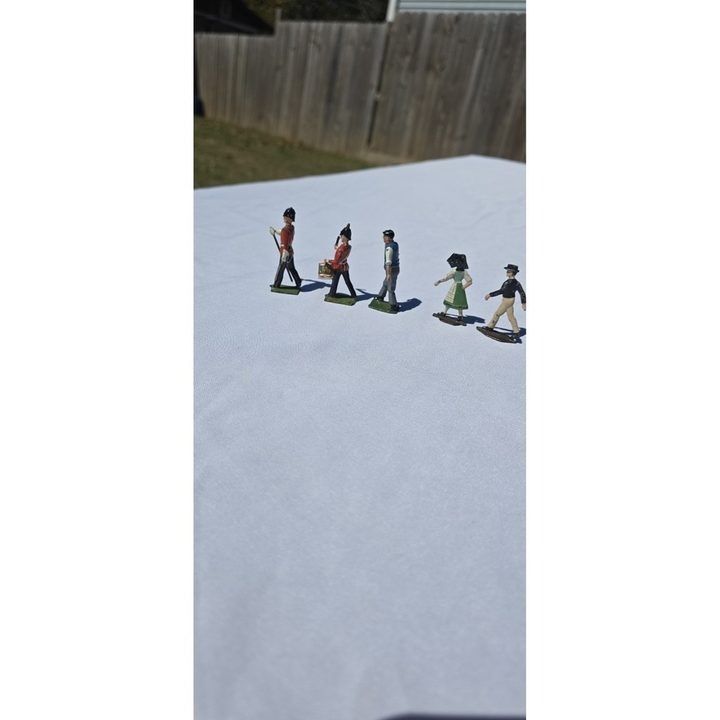 Immagine di Set Of Painted Metal Figurines 2