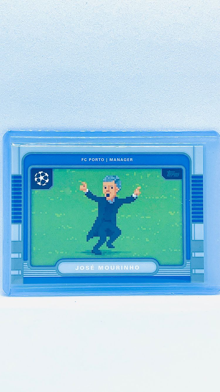 Jose Mourinho - Inter Milán - 8-bit - Topps UCC 2025-26