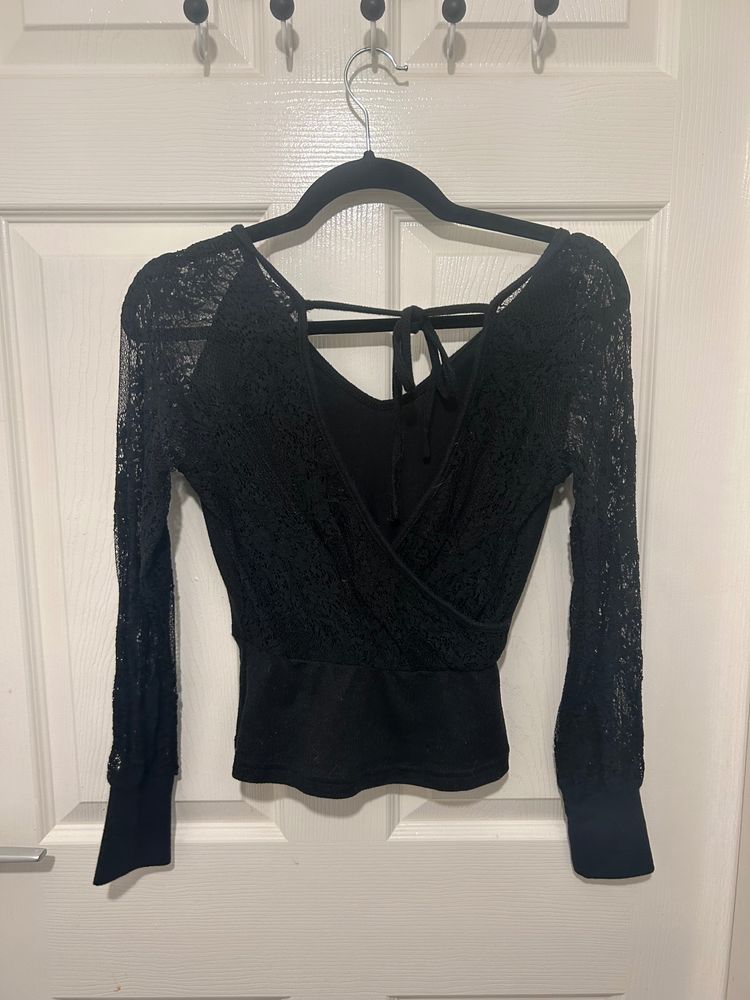 SHEIN Black Lace Long Sleeve Top product image