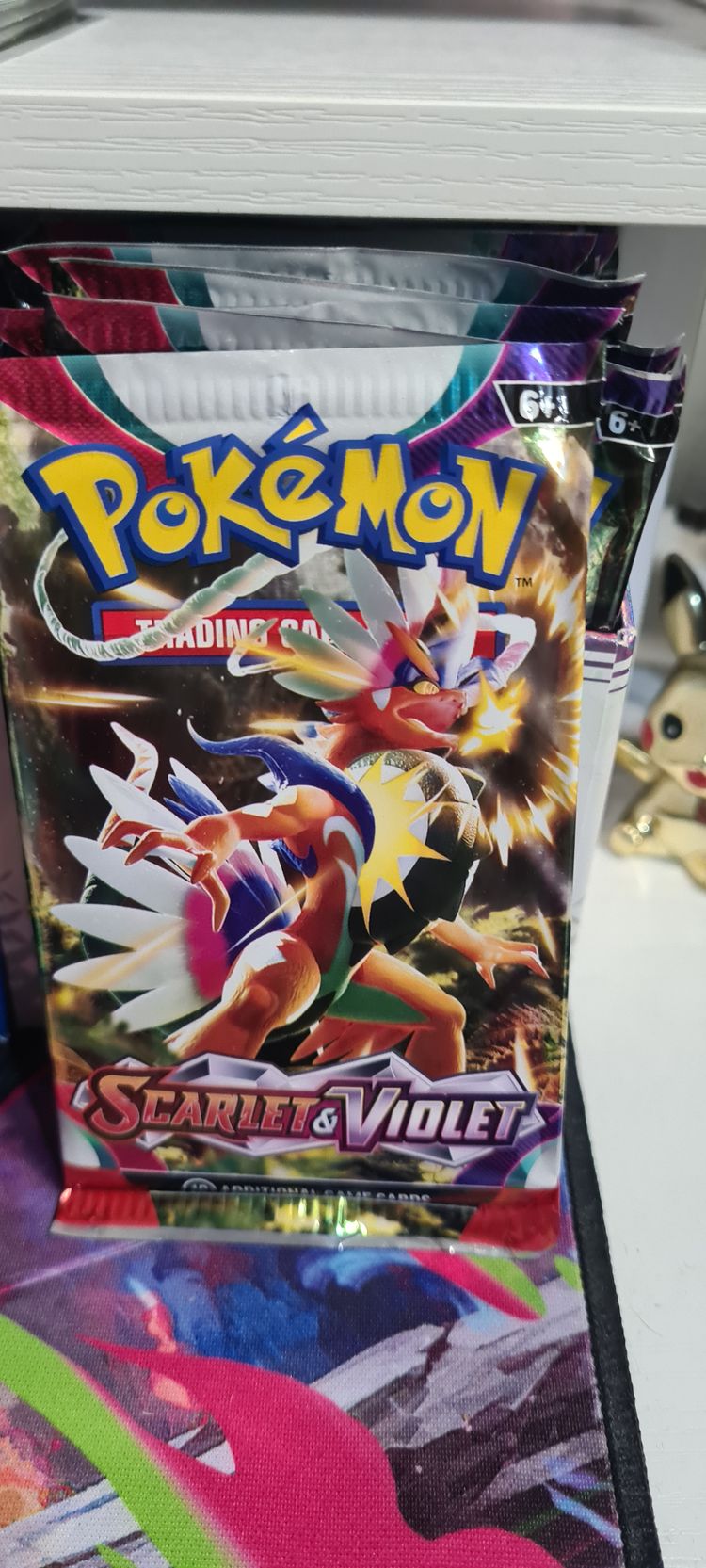 1 × Scarlet & Violet Trading Card Game Booster Pack