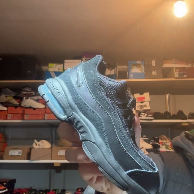 Nike nike uk 9.5 product image