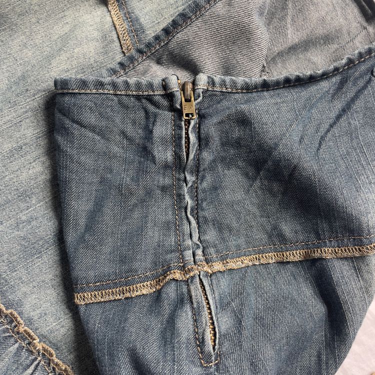 Y2K Tiered Denim Midi Skirt obraz 4
