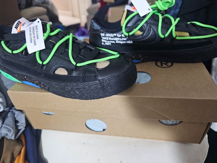 Nike/ Off-White Black Sneakers
