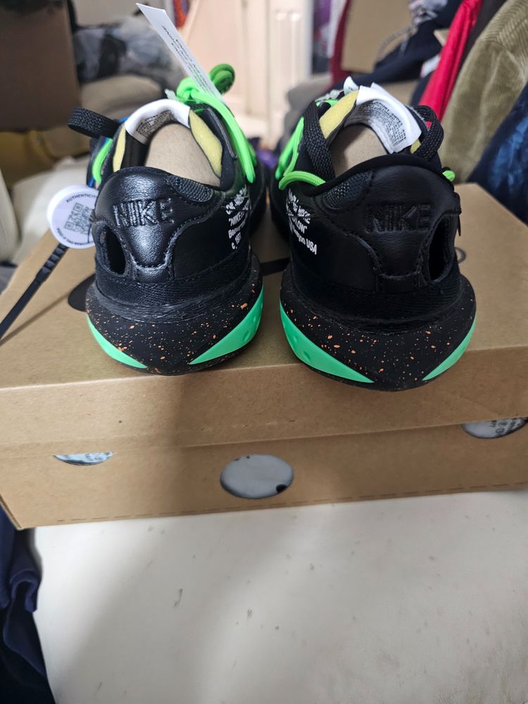 Nike/ Off-White Black Sneakers 3