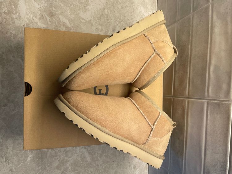 Ugg ultra mini 8