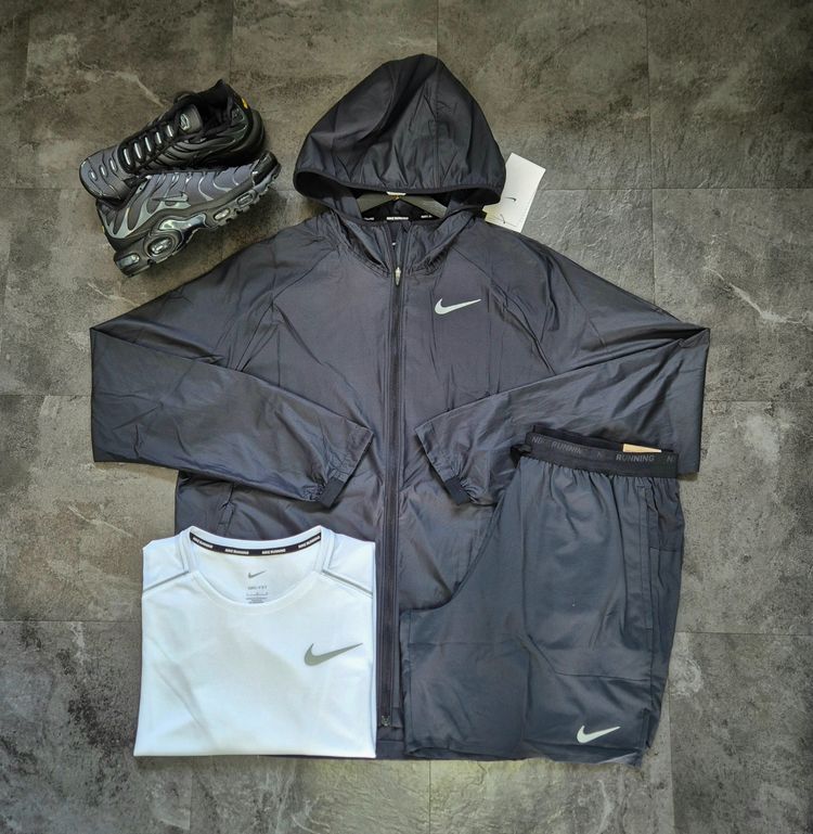 Nike Men'S jacket/shorts& tshirt set